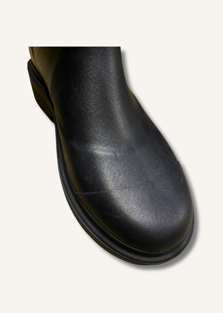 Chanel Black Caoutchouk CC Rainboots