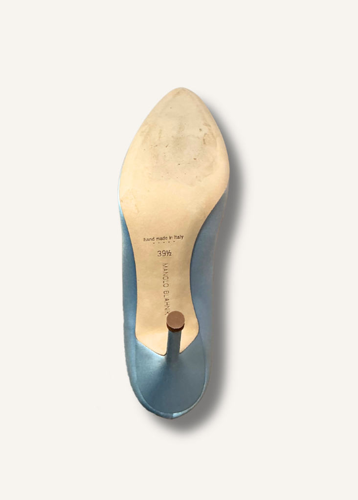 Manolo Blahnik Light Blue Hangisi Pumps