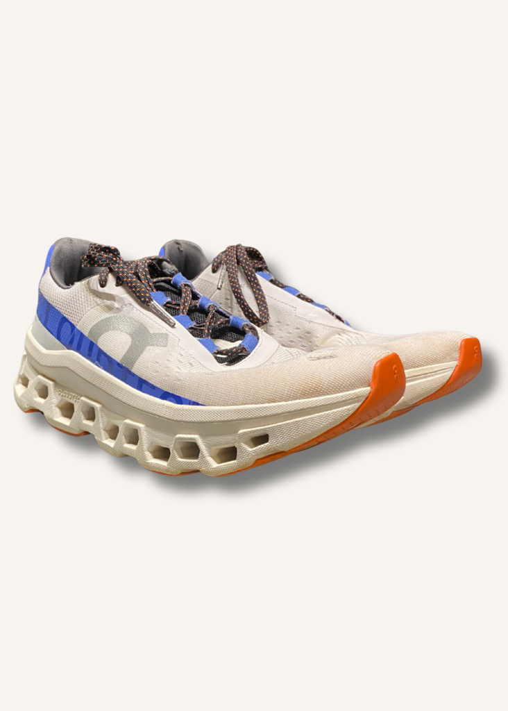 On Cloud Cloudmonster Sneaker