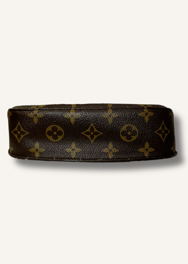 Louis Vuitton Saint Cloud Crossbody Bag