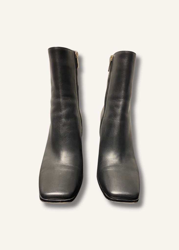Gianvito Rossi Square Toe Ankle Boot