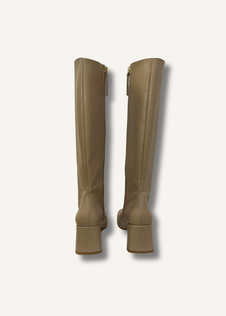 Svegan Chalk Knee High Boot