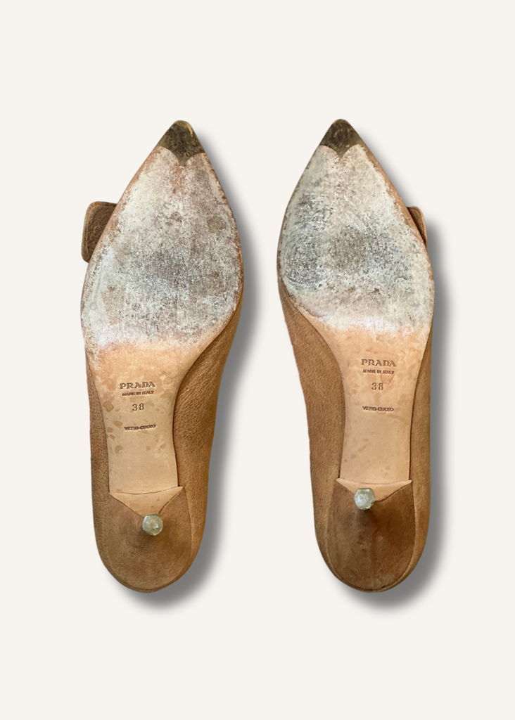 Prada Fivela Caramelo Scarpin Heels
