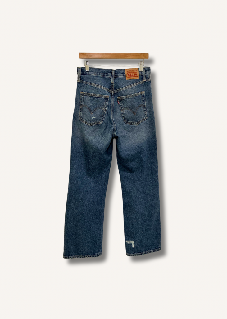 Levis Ribcage Straight Ankle Jean
