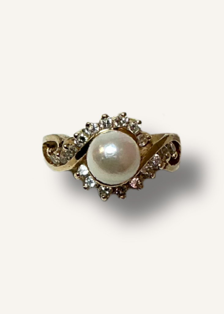 Pearl Ring
