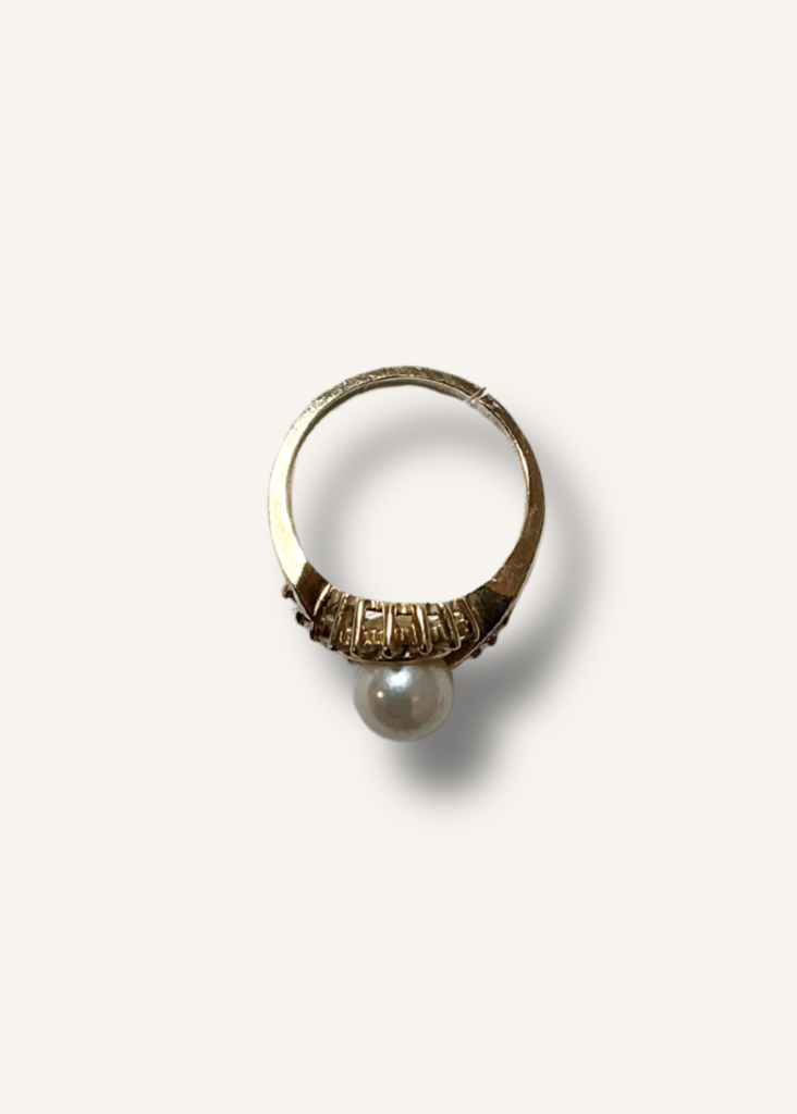 Pearl Ring
