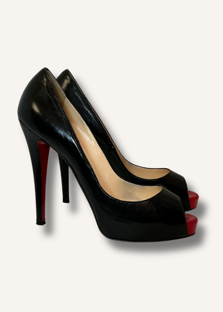 Louboutin Very Prive Pumps