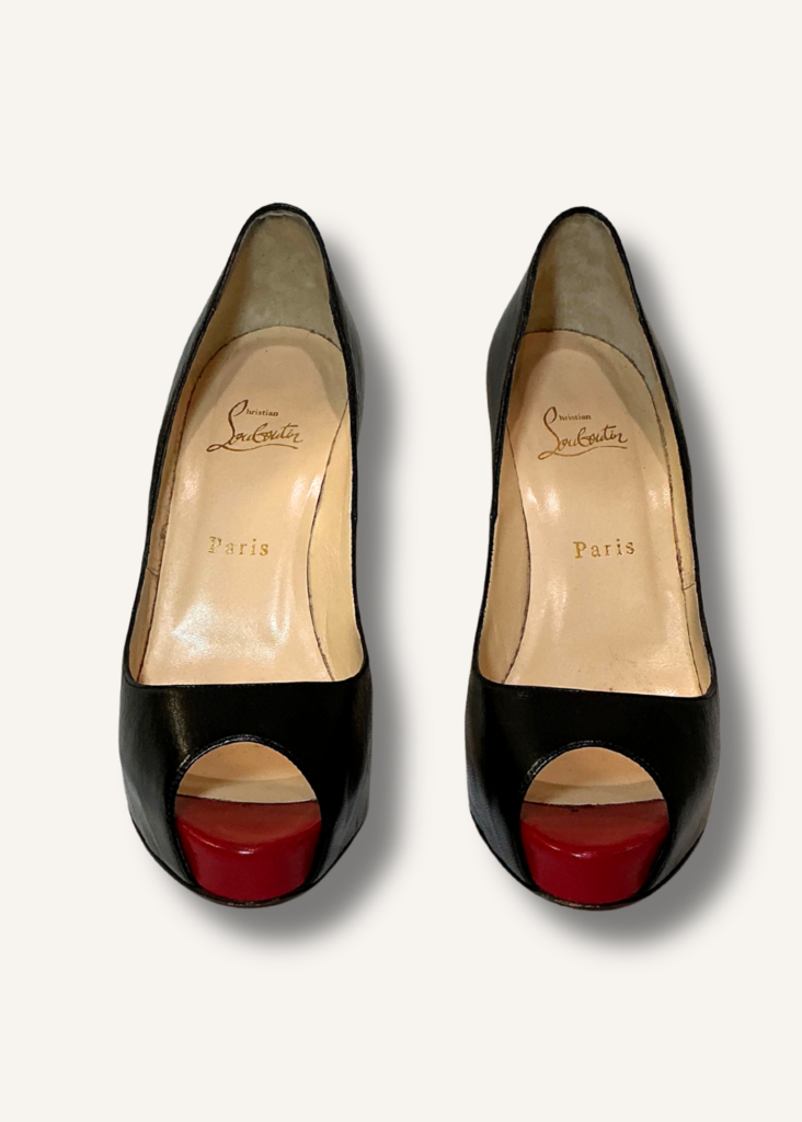 Louboutin Very Prive Pumps