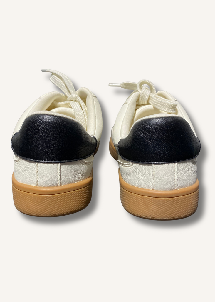Dolce Vita Voyage Sneaker