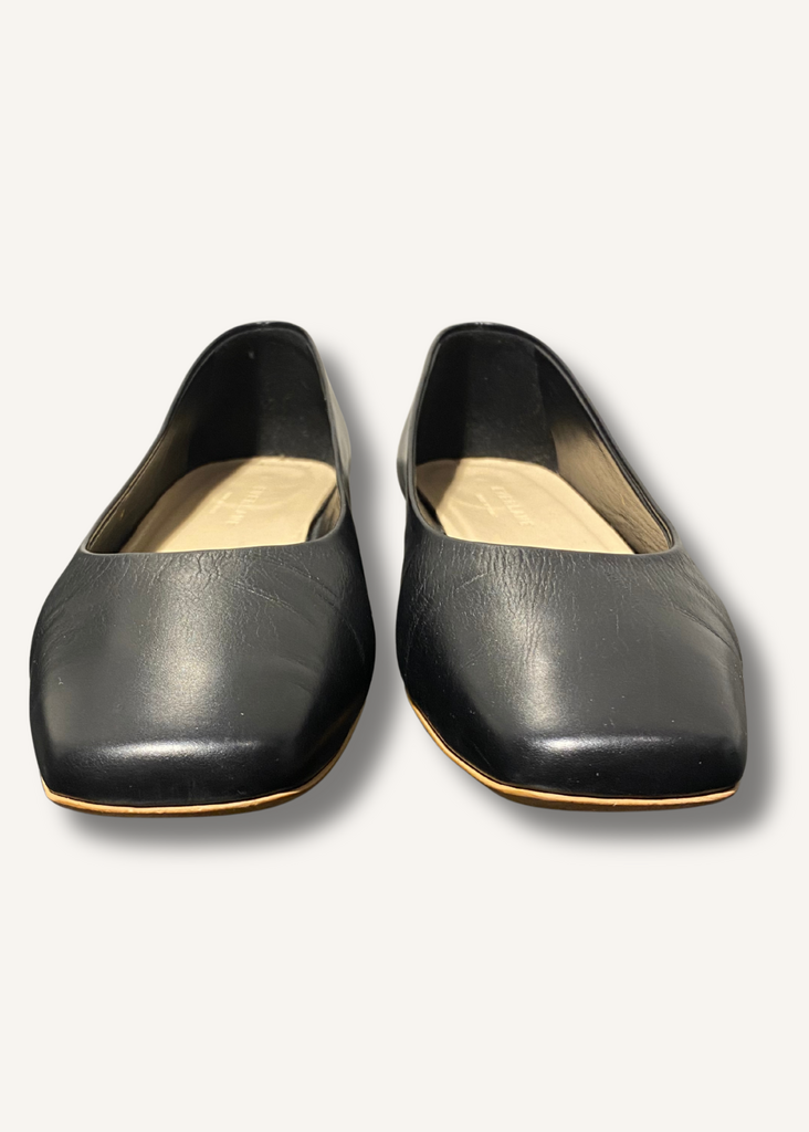 Everlane The ‘90s Flat
