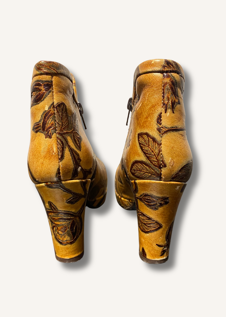 Cucieria Fiorentina Embossed Leather Boots