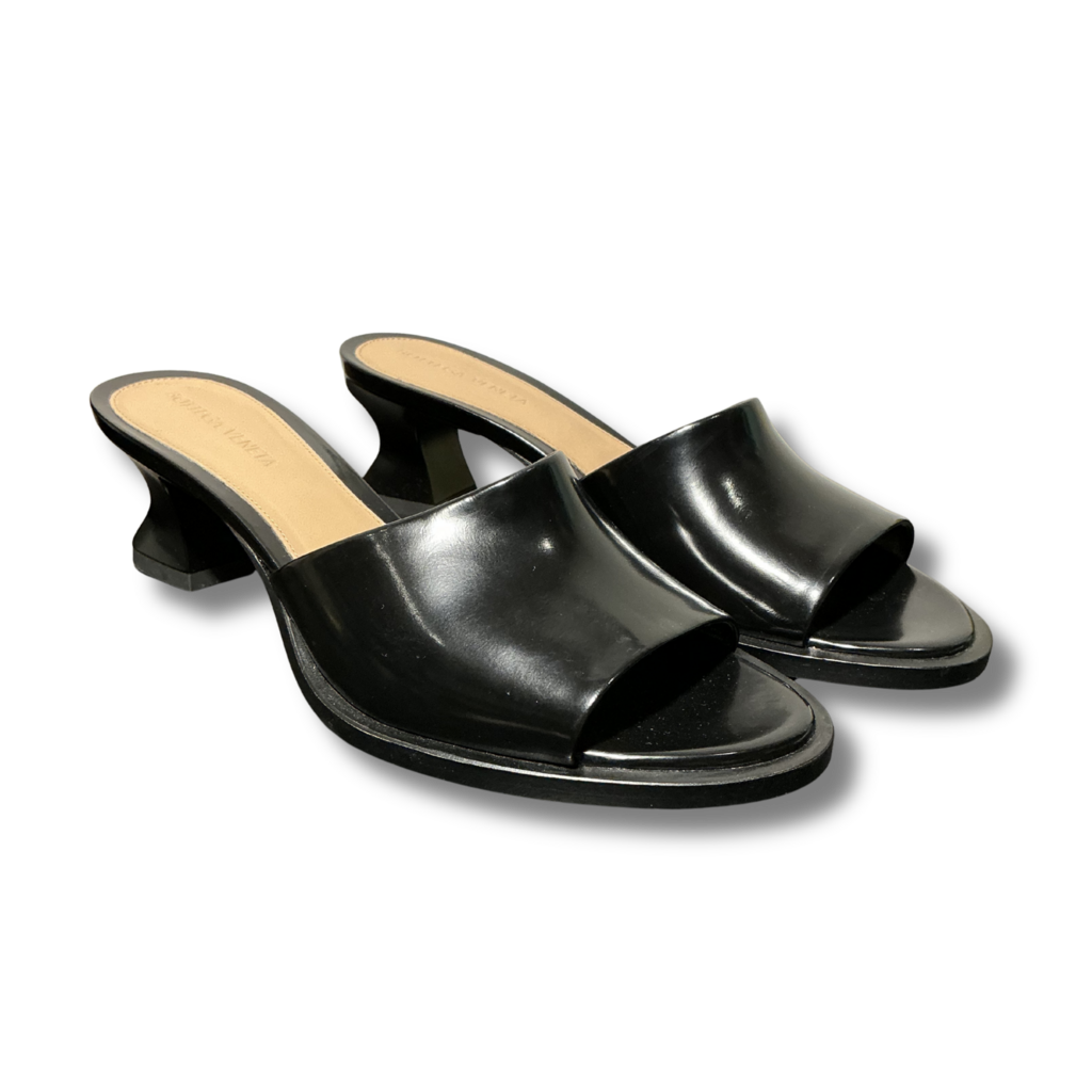 Bottega Veneta Cha Cha Heels – MODE Consignment