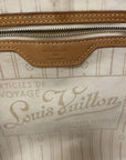 Louis Vuitton Neverfull MM Bag