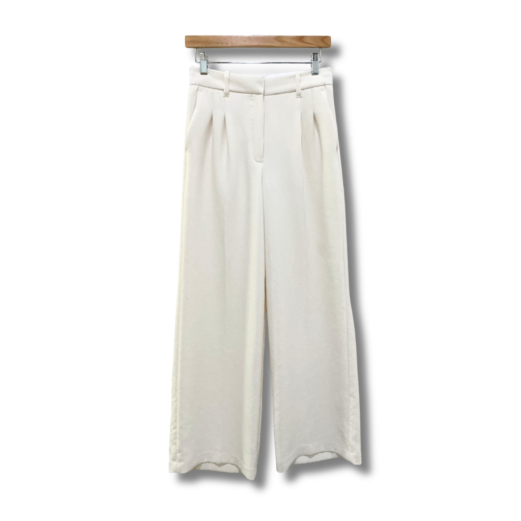 Aritzia The Effortless Pant