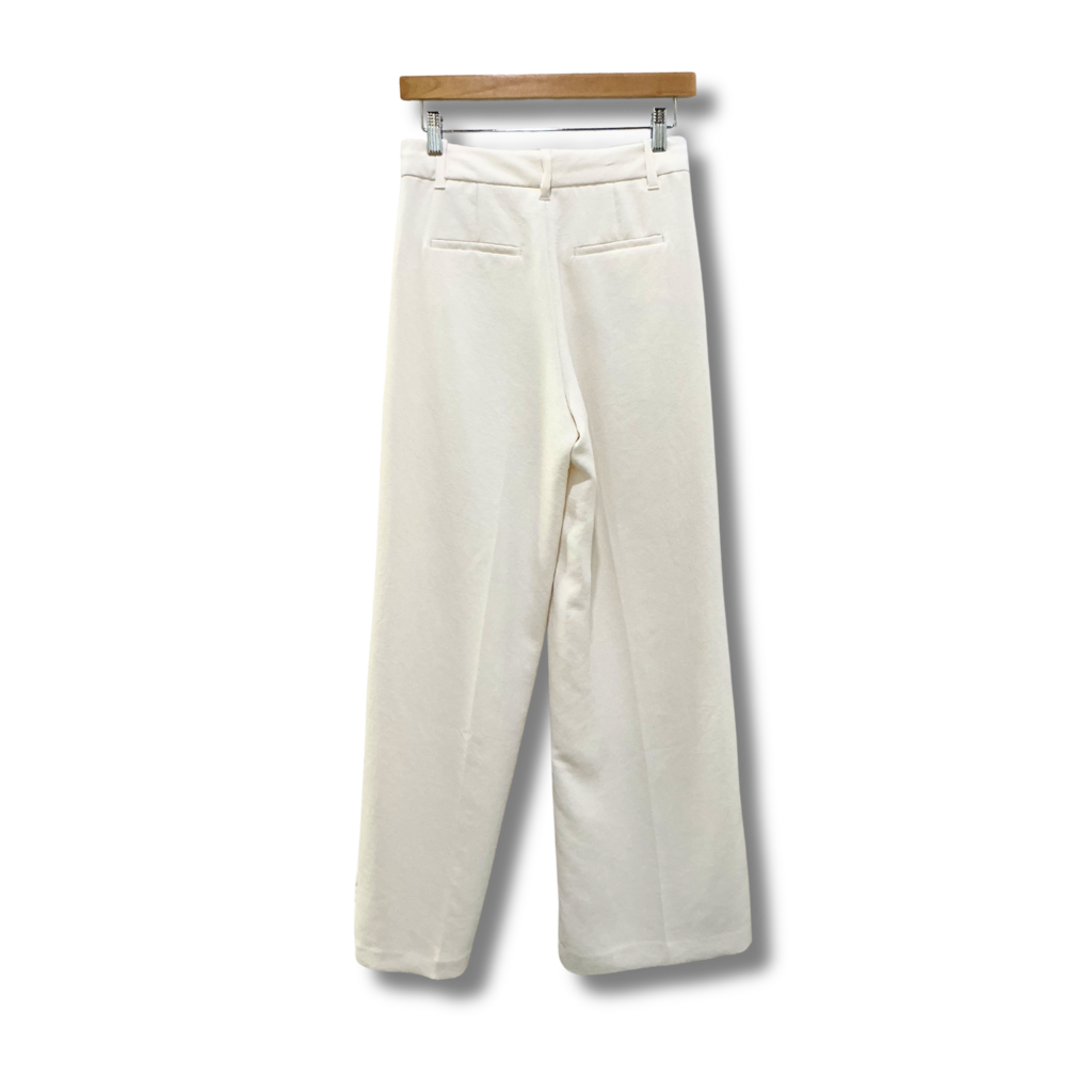 Aritzia The Effortless Pant
