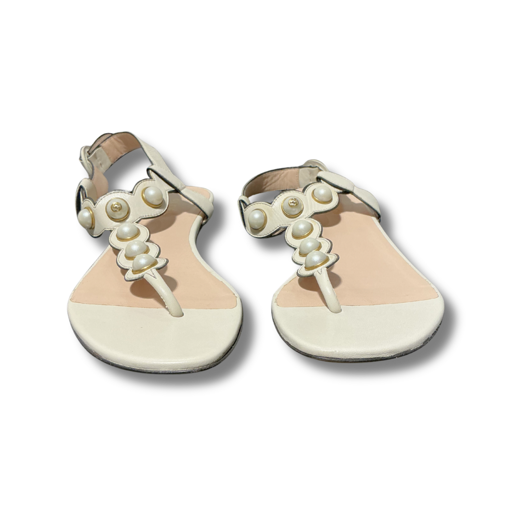 Gucci Gucci Willow Faux Pearl Flat Sandals