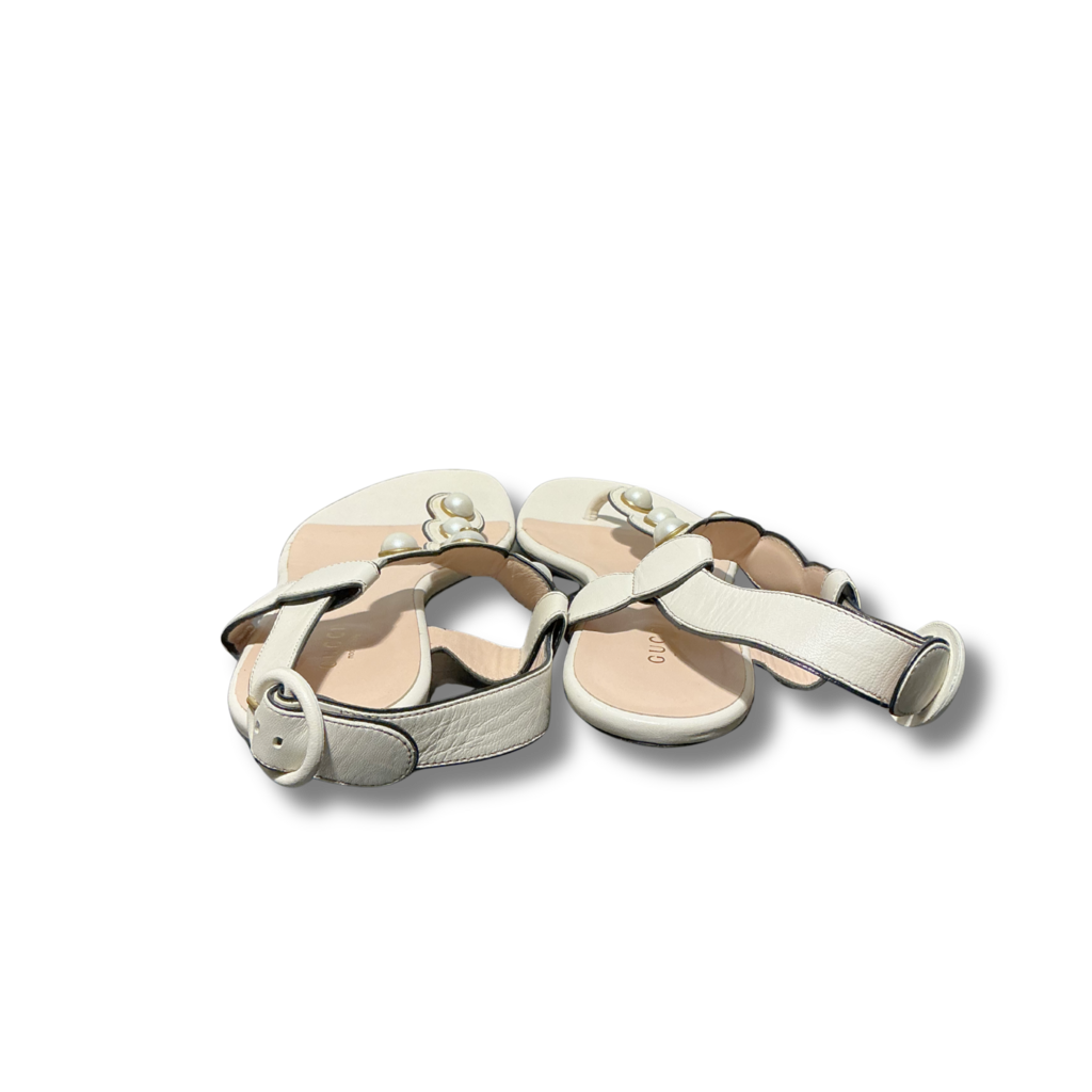 Gucci Gucci Willow Faux Pearl Flat Sandals