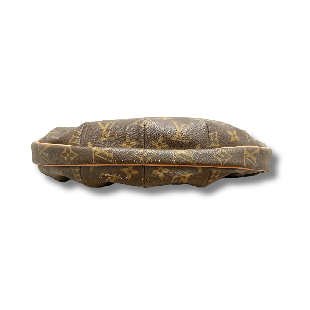 Louis Vuitton Croissant Bag MM