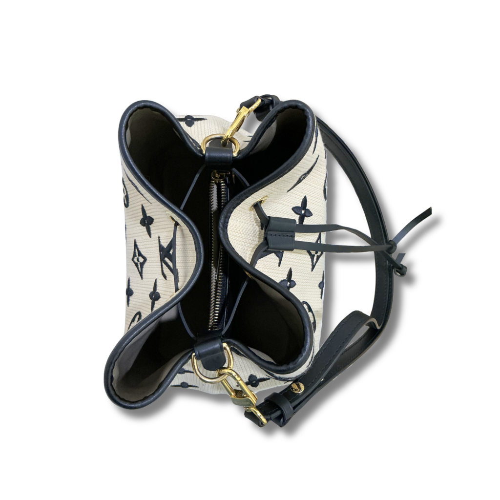 Louis Vuitton Neonoe Bucket Bag
