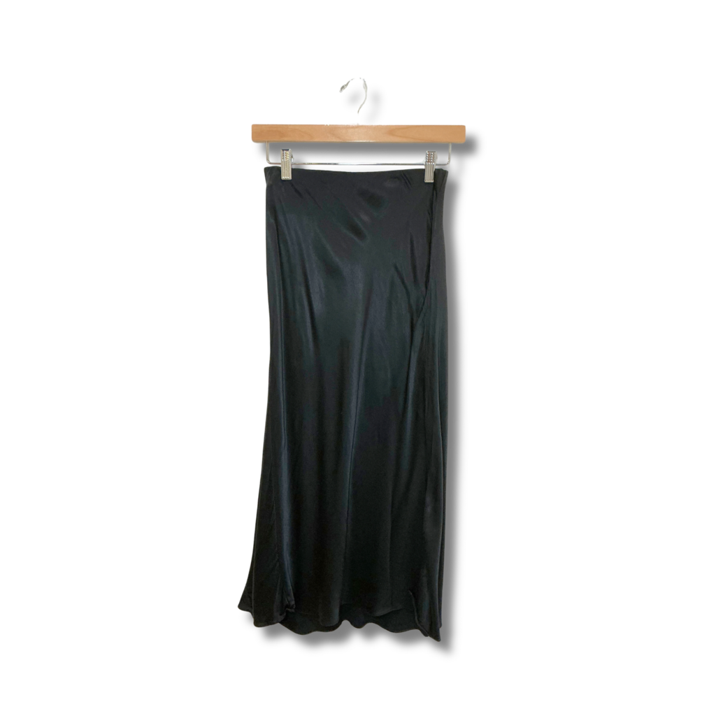 Rails skirt